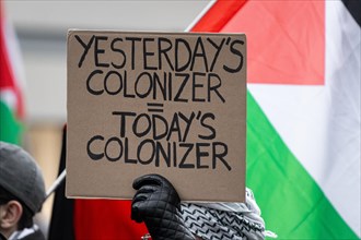 Hundreds of people take part in a pro-Palestine demonstration in Frankfurt am Main on 23 December 2023. The demonstration is accompanied by a massive police presence. Since a terrorist attack by Hamas...