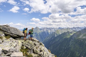 Two mountaineers on hiking trail, Berliner Hoehenweg, mountain panorama with summit Tristner,