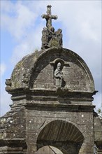Triumphal arch, enclosed parish of Enclos Paroissial de Pleyben from the 15th to 17th century,