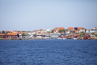 View of Hoenoe, Hoenoe archipelago island, Oeckeroe municipality, Vaestra Goetalands laen province,