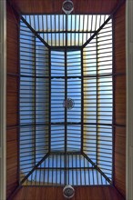 Glass roof in the station concourse, Genova Piazza Principe, in the evening, Piazza Acquaverde,