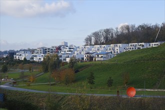 Housing estate with newly built detached houses on Lake Phoenix, Hoerde, Dortmund, Ruhr area,