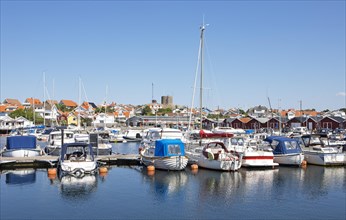 Boat harbour in Hoenoe, Hoenoe archipelago island, Oeckeroe municipality, Vaestra Goetalands laen