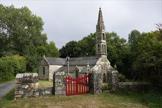 Chapel, Hopital-Camfrout, Bay of Brest, Finistere Penn ar Bed, Bretagne Breizh, France, Europe