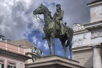Equestrian statue of Giuseppe Garibaldi, 1807 to 1882, Italian freedom fighter, Piazza de Ferrari,