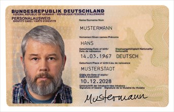 Identity card of the Federal Republic of Germany, German man with grey hair and beard, 56 years