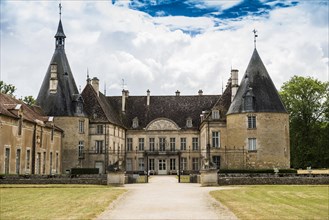 Chateau de Commarin, Commarin, Departement Cote-d'Or, Burgundy, France, Europe