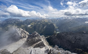 View from the rocky summit of the Watzmann Mittelspitze, view of mountain panorama with Steinernes