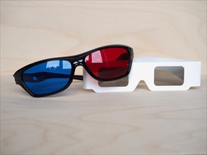 Red and blue, and polarised glasses
