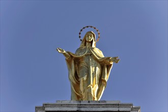 Church figure on the roof, Church of Santa Maria degli Angeli, near Assisi, Umbria, Italy, Europe