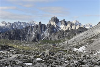 Mountain panorama facing south in Alta Pusteria, Sesto, Dolomites, South Tyrol, Italy, Europe