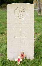 Commonwealth War Graves commission gravestone E A Bull, stoker HMS Victory 1920, Eddington,