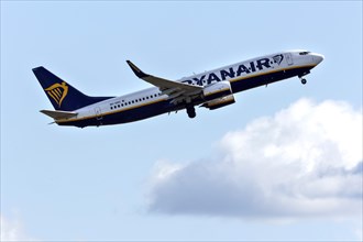 A Boeing 737-800 of the airline Ryanair, Schoenefeld, 28/03/2023