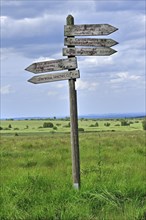 Wooden signpost for walkers in the High Fens, Hautes Fagnes, Belgian Ardennes, Belgium, Europe