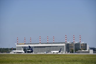 Lufthansa Technik maintenance hangar, Munich Airport, Upper Bavaria, Bavaria, Germany, Europe