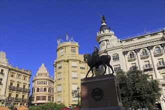 Historic buildings and statues in Plaza Tendillas, Cordoba, Spain, Europe