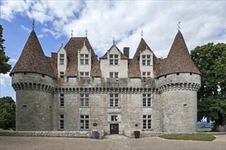 The castle Chateau de Monbazillac, Dordogne, Aquitaine, France, Europe
