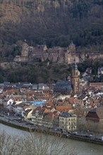 Old town and castle, Neckarstade in front, Heiliggeistkirche, Heidelberg, Baden-Wuerttemberg,