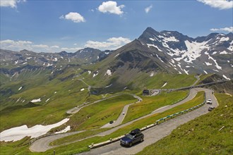 Serpentine curves on the Grossglockner High Alpine Road, Grossglockner-Hochalpenstrasse, scenic