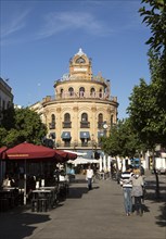 El Gallo Azul rotunda cafe building in central built in 1929 advertising Fundador brandy, Jerez de