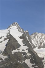 Grossglockner, Grossglockner (3798 m) and Glocknerwand, highest mountain in Austria in the Hohe
