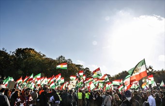 Thousands of Iranians demonstrate in Berlin to support the protests in Iran. The demonstration was