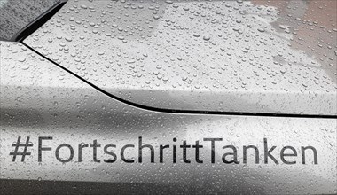 Hydrogen slogan Fortschritt Tanken logo on a hydrogen-powered vehicle, Berlin, 11 January 2023