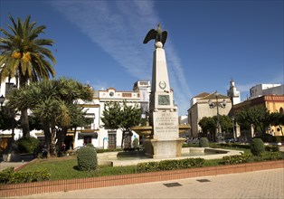 Trees and memorial in Plaza de la Angustas, Jerez de la Frontera, Spain, Europe
