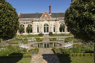 The White Garden, Somerleyton Hall country house, near Lowestoft, Suffolk, England, UK