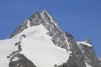 Grossglockner, Grossglockner (3798 m), highest mountain in Austria in the Hohe Tauern National