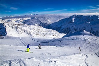Skier, Tiefenbachferner glacier ski area, Soelden, Oetztal, Tyrol
