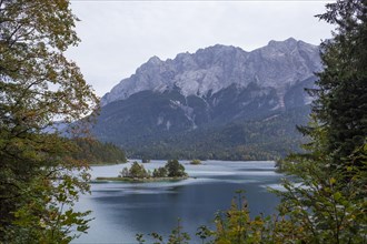 Zugspitze massif with Eibsee lake, Wetterstein mountains, Grainau, Werdenfelser Land, Upper
