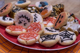 Sweet biscuits with Halloween decoration, Germany, Europe