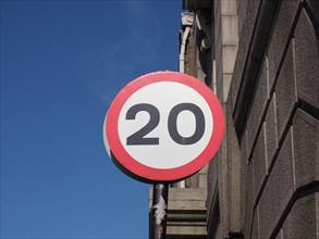 Maximum speed 20 mph sign
