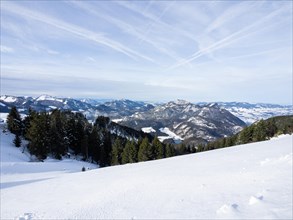Winter mood, snowy landscape, snowy alpine peaks, view from the Schafbergalm to Lake Mondsee,