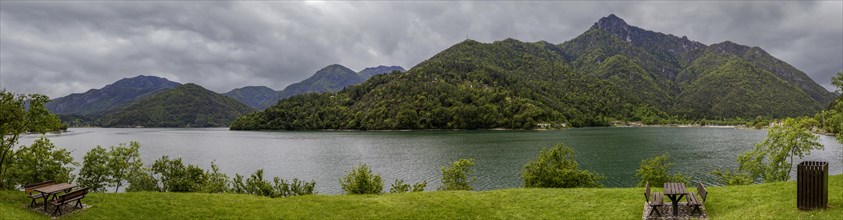Rest area at Lago di Ledro, Lake Ledro, mountain lake, Lake Garda, Trentino, Italy, Europe