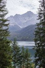 Zugspitze massif with Eibsee lake, Wetterstein mountains, Grainau, Werdenfelser Land, Upper