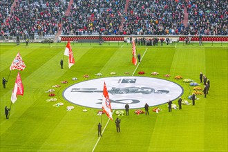 Former national football players bid farewell to Franz Beckenbauer, FC Bayern fan clubs wave flags,