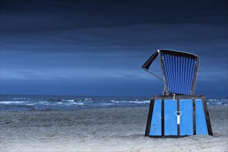 Beach chair on the Baltic Sea coast, beach, empty, nobody, crisis, bad weather, cloudy, cloudy, bad