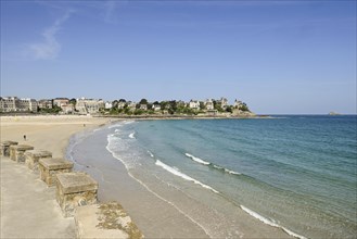 Coast with sandy beach in Dinard, Ille-et-Vilaine, Brittany, France, Europe