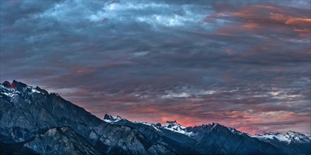 Mountain landscape in the sunset with cloudy sky, mountains, mountain, alpine, evening sky, cloud,