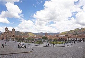 Plaza de Armas, on the left the historic Jesuit church Iglesia de la Compania de Jesus, old town,