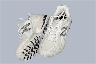 Sneakers released: New Balance 610