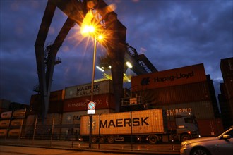 Cargo handling in the port of Mannheim (Baden-Wuerrtemberg)