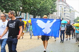 Berlin: The planned lateral thinkers' demonstration for peace and freedom against the corona