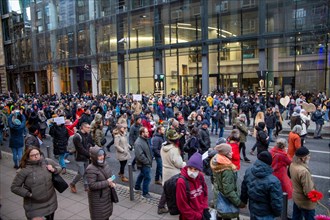 Frankfurt: Demonstration against vaccination pressure and the threat of compulsory vaccination. The