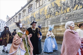LUST & PASSION & JOY OF LIFE, for the joy of the masquerade, the Elbvenezian Carnival took place in