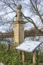 Maud Heath's Causeway memorial monument, Kellayways bridge, nr Chippenham, Wiltshire, England, UK