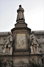 Monument by Pietro Magni, Leonardo da Vinci from 1872, Piazza della Scala, Milan, Italy, Europe