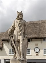 Statue of King Alfred the Great, Pewsey, Wiltshire, England, UK